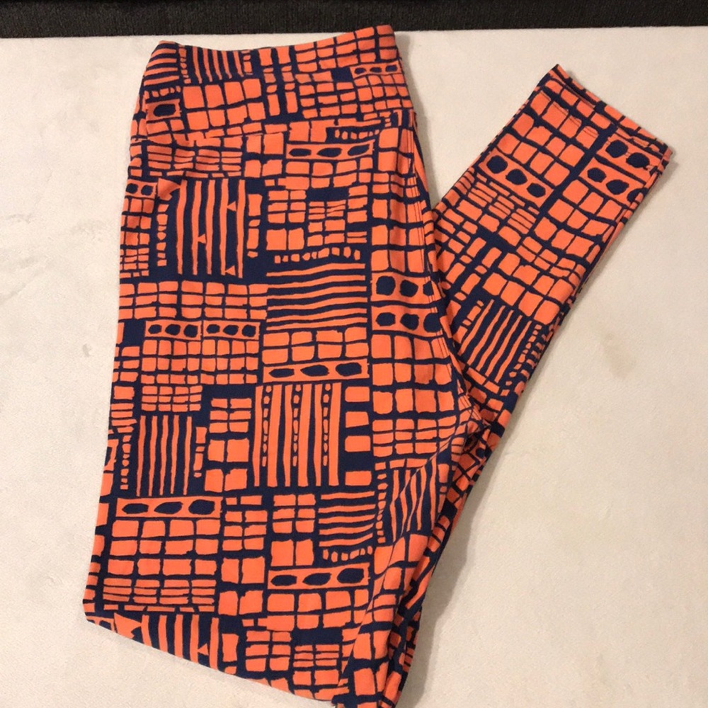 LuLaRoe Tall & Curvy leggings NWT